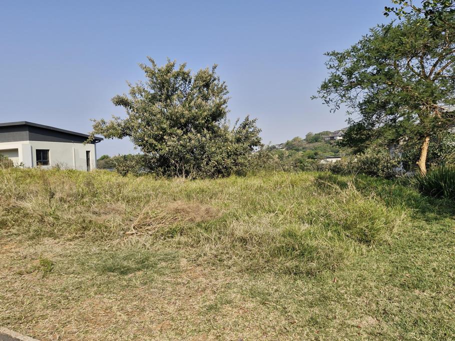934 m² Land