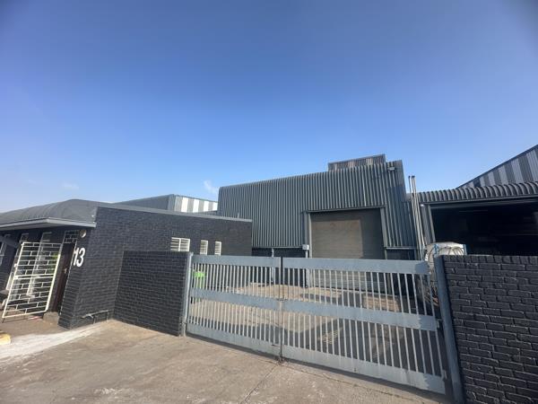 607 m² Industrial space