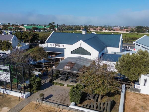 752 m² Commercial space