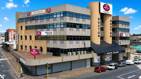 600 m² Retail Space