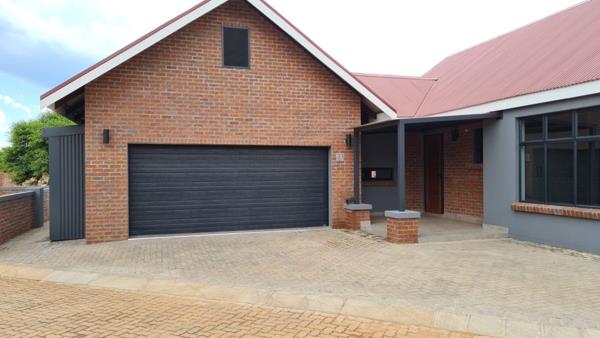3 Bedroom Simplex
