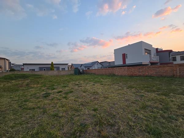 661 m² Land