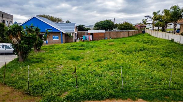 722 m² Land