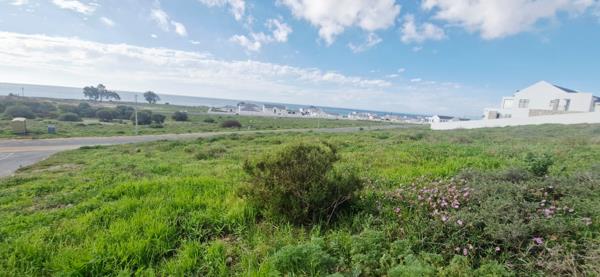 742 m² Land