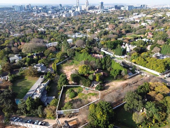 1 230 m² Land
