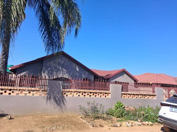 5 Bedroom House