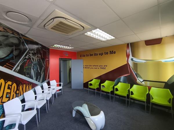 317 m² Office Space