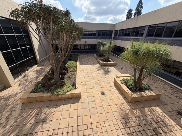 3 260 m² Commercial space