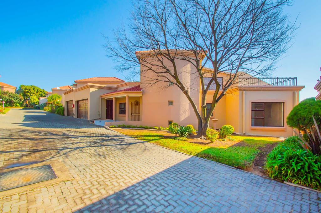 4 Bedroom Townhouse