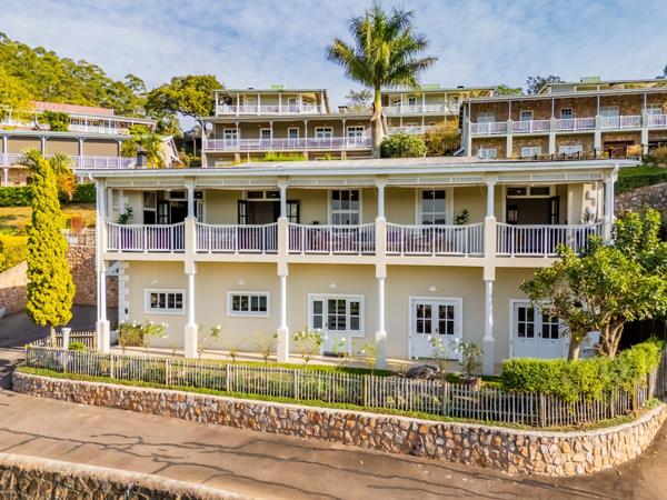 4 Bedroom Townhouse