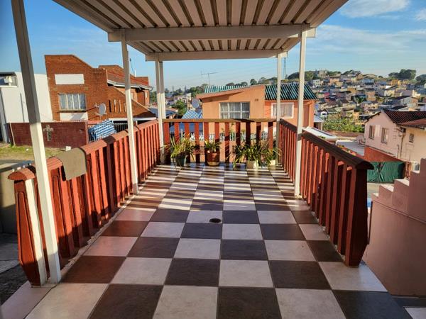 2 Bedroom House