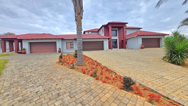 8 Bedroom House