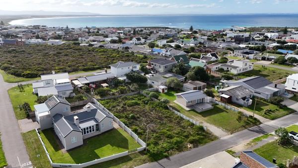 774 m² Land