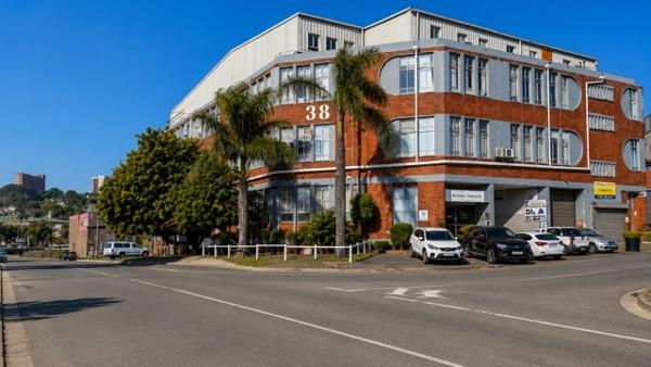3 271 m² Industrial space