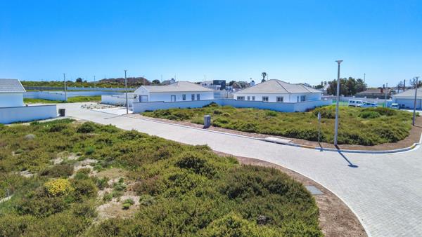 330 m² Land