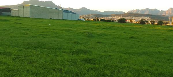 3 118 m² Land