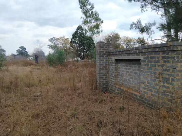 4 047 m² Land