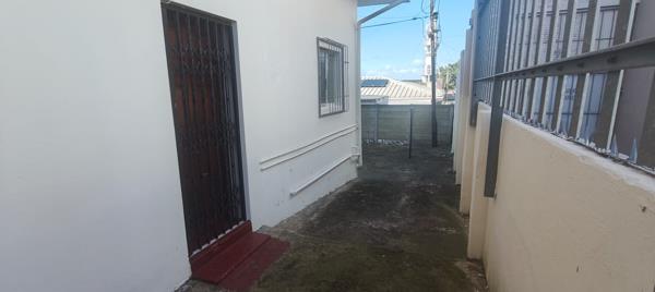 1 Bedroom Garden Cottage