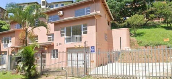 4 Bedroom Townhouse