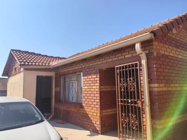 6 Bedroom House