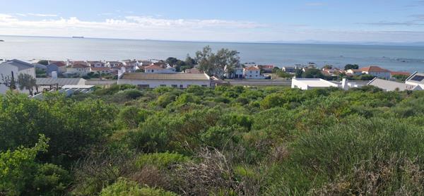 1 616 m² Land