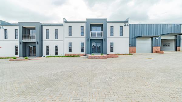 596 m² Commercial space