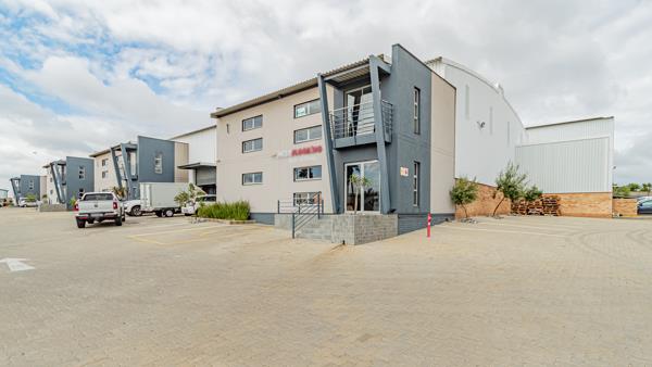 647 m² Industrial space
