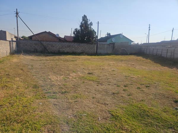 320 m² Land