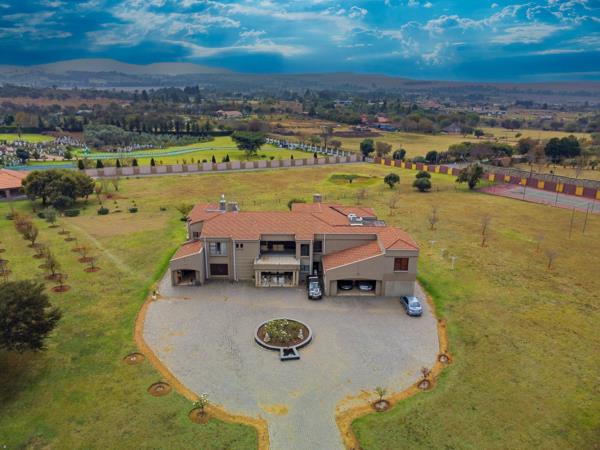 6 Bedroom House