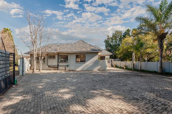 6 Bedroom House