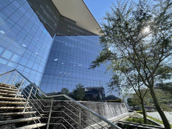 779 m² Commercial space