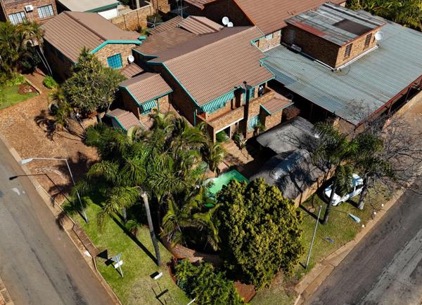 5 Bedroom House