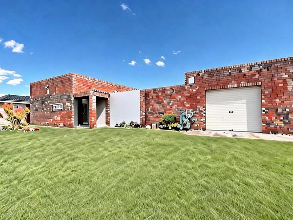5 Bedroom House