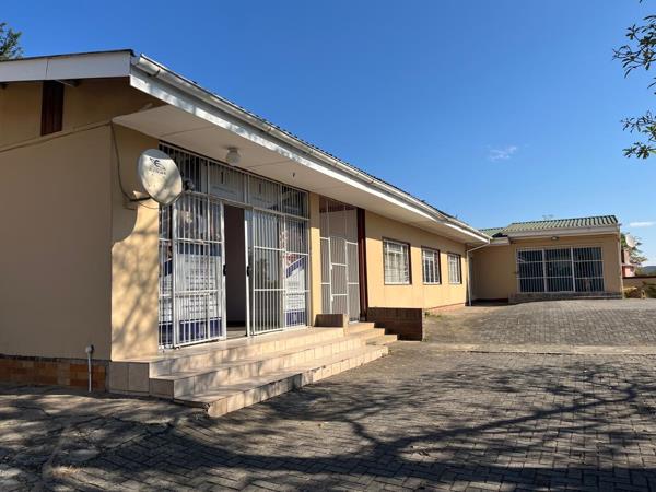1 487 m² Commercial space