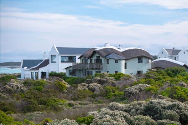 6 Bedroom House