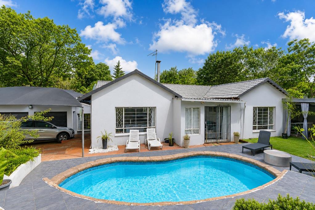 5 Bedroom House