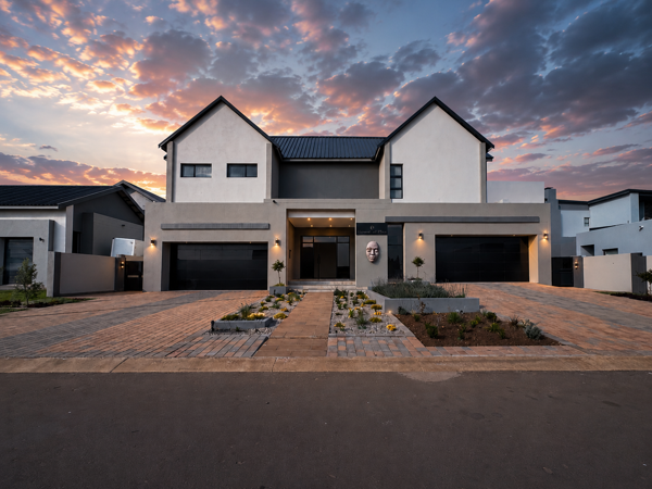 6 Bedroom House