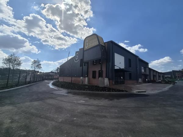 572 m² Industrial space