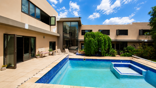 5 Bedroom House