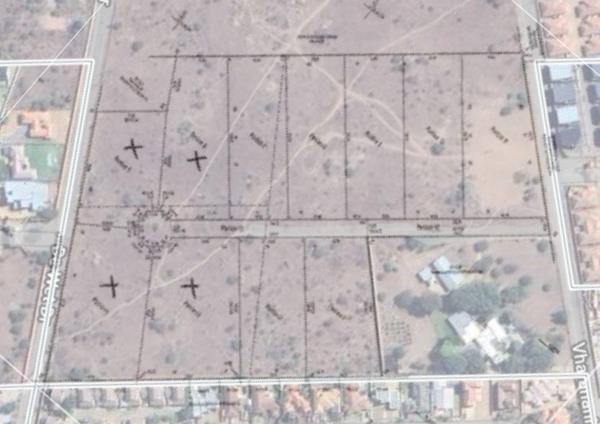 4 999 m² Land