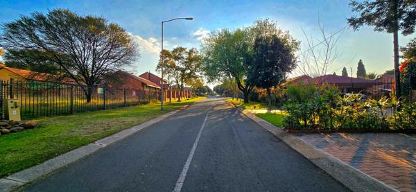 680 m² Land