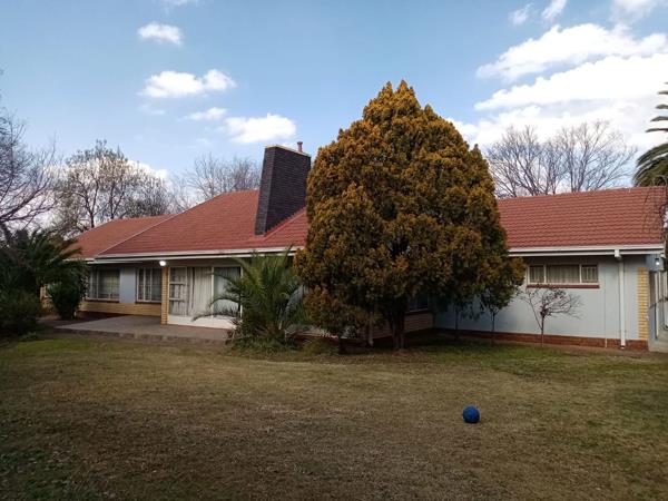 10 Bedroom House