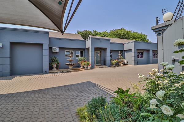 351 m² Commercial space