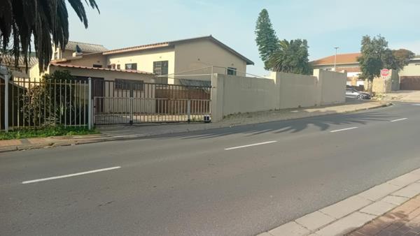 7 Bedroom House