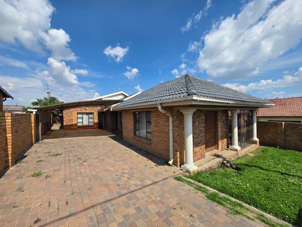 4 Bedroom House