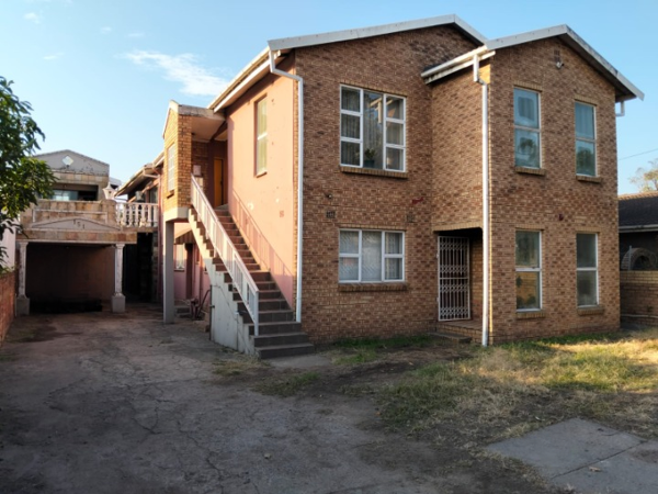 7 Bedroom House