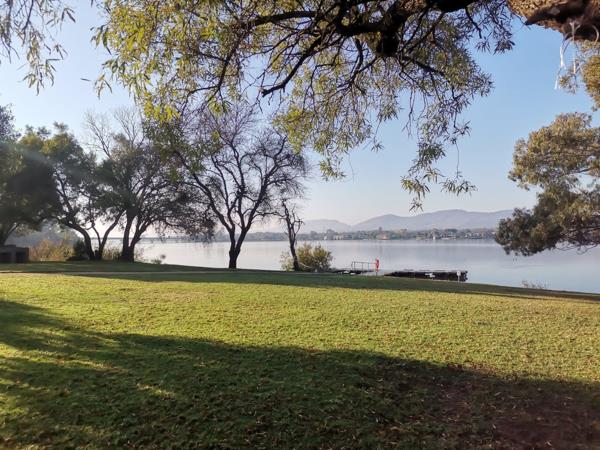 754 m² Land