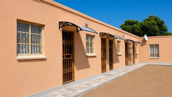 10 Bedroom House