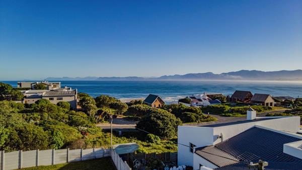 830 m² Land