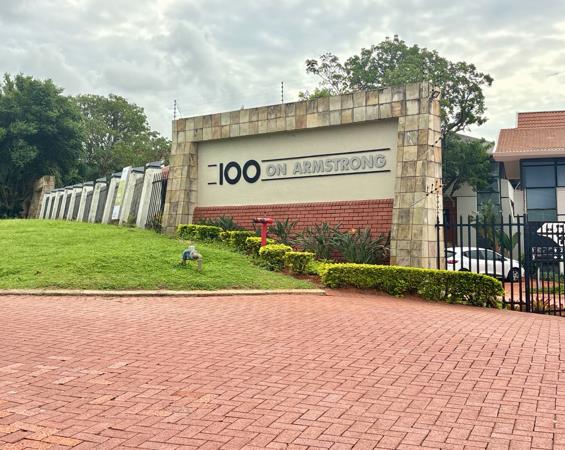 255 m² Commercial space